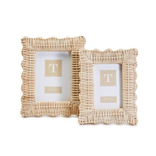 Small Wicker Frame